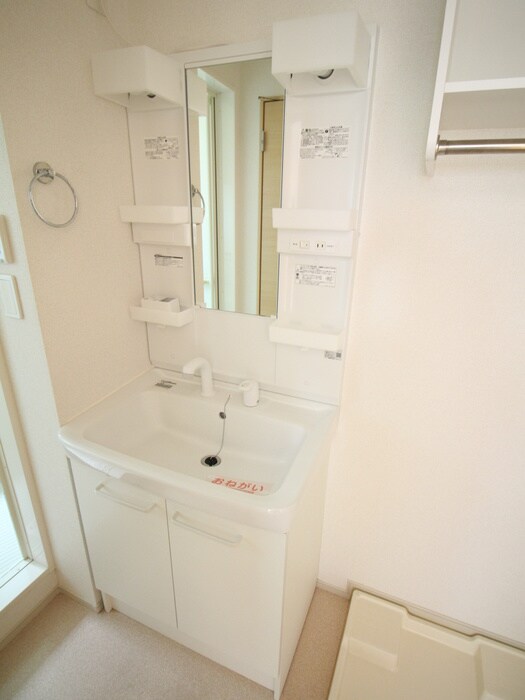 物件内観写真10　(洗面)