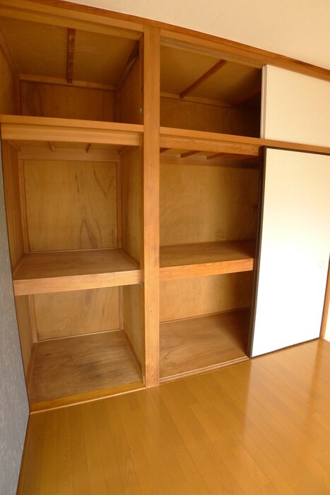 物件内観写真10　(収納)