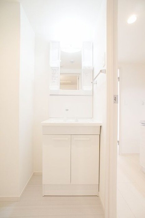 物件内観写真11　(洗面)