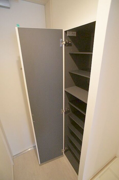 物件内観写真14　(靴箱)