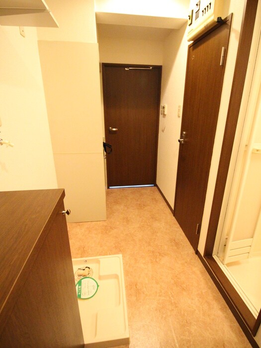 物件内観写真9　(廊下)