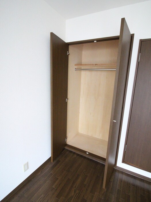 物件内観写真13　(収納)