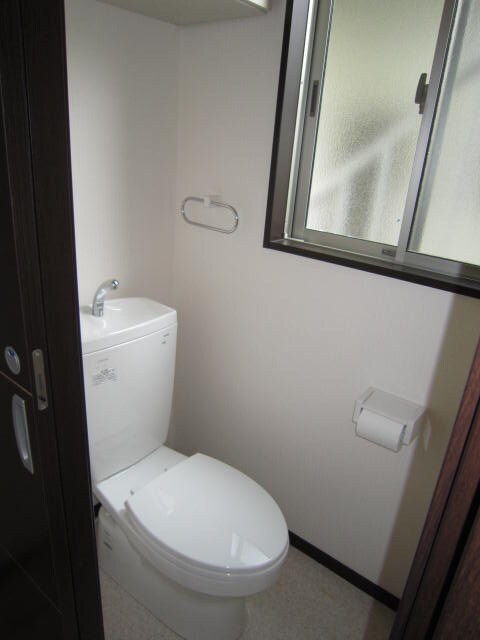 物件内観写真12　(トイレ)