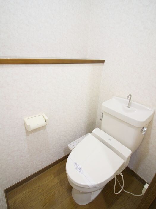 物件内観写真15　(トイレ)