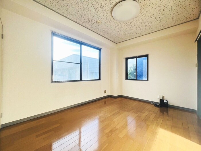 物件内観写真6　(居室)