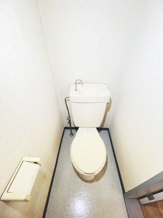 物件内観写真15　(トイレ)