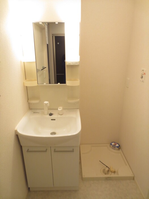 物件内観写真11　(収納)