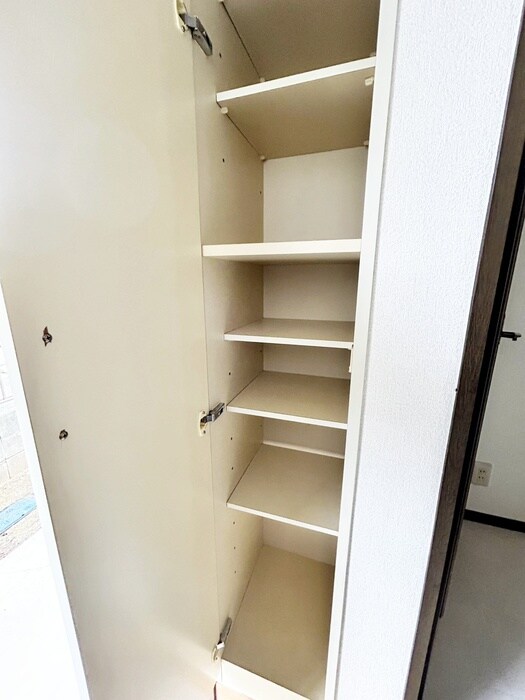 物件内観写真12　(靴箱)