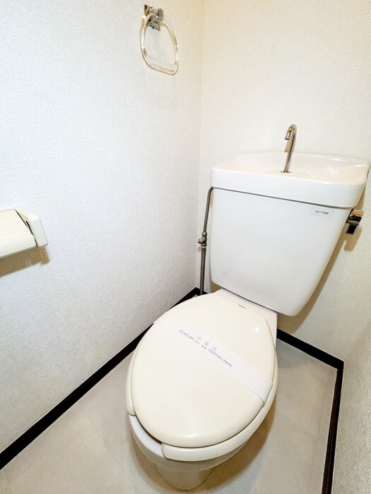 物件内観写真15　(トイレ)