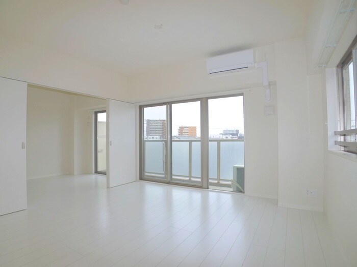 物件内観写真8　(ベランダ・バルコニー)