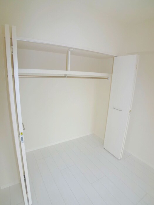 物件内観写真12　(収納)