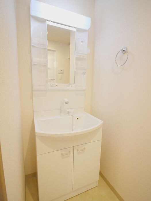 物件内観写真12　(洗面)