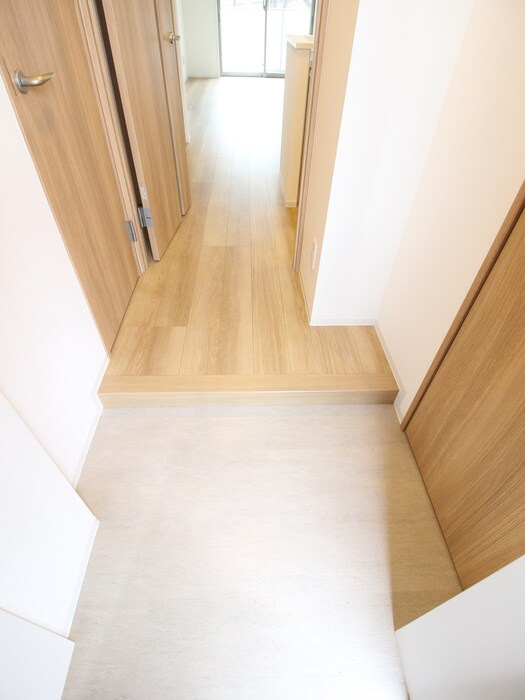 物件内観写真14　(玄関)