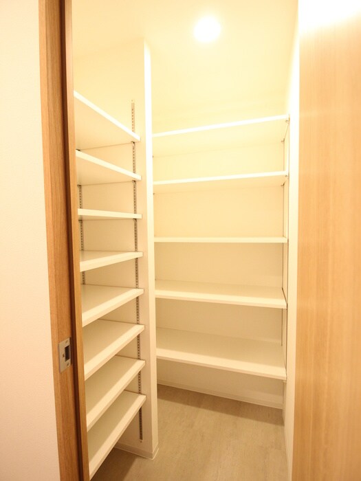 物件内観写真22　(靴箱)