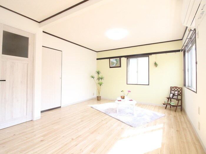 物件内観写真7　(居室)