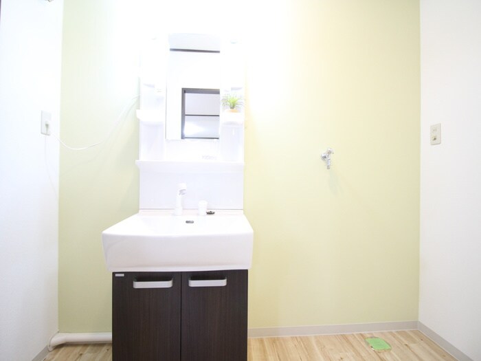 物件内観写真12　(洗濯機置場)