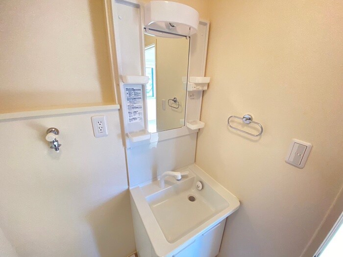 物件内観写真12　(洗面)