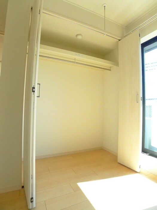 物件内観写真13　(収納)