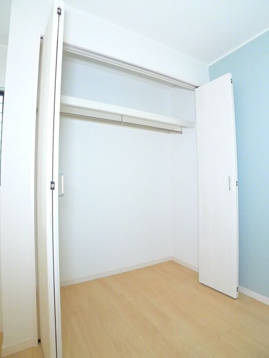 物件内観写真13　(収納)
