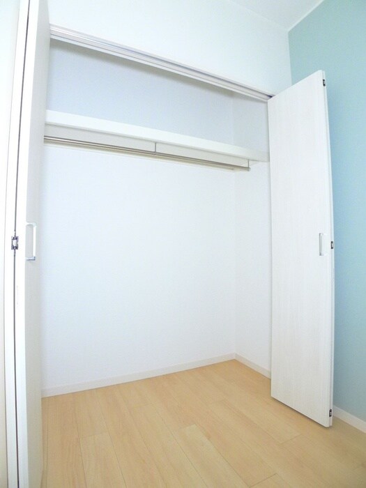 物件内観写真13　(収納)