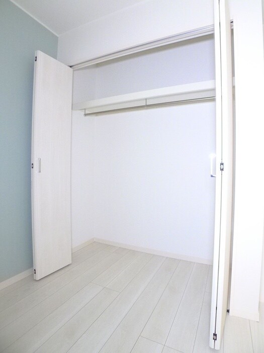 物件内観写真15　(収納)