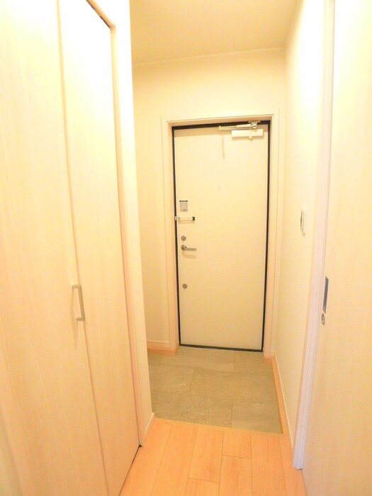 物件内観写真19　(玄関)