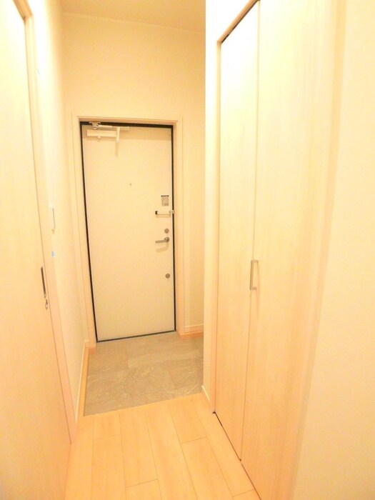 物件内観写真19　(玄関)