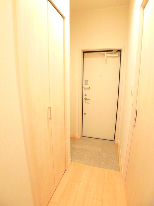 物件内観写真19　(玄関)