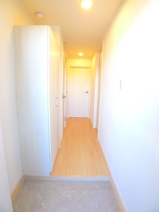 物件内観写真20　(廊下)