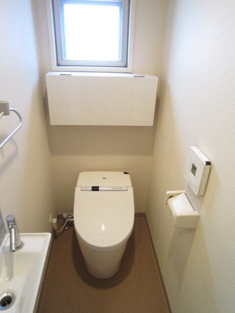 物件内観写真10　(トイレ)