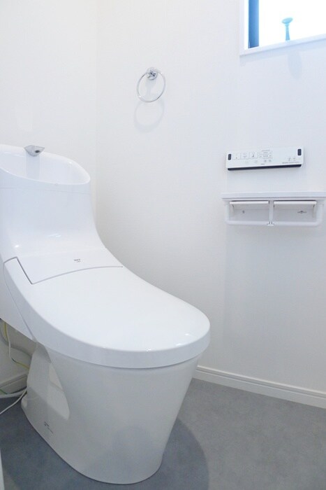 物件内観写真14　(トイレ)