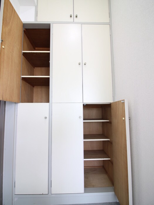 物件内観写真14　(靴箱)