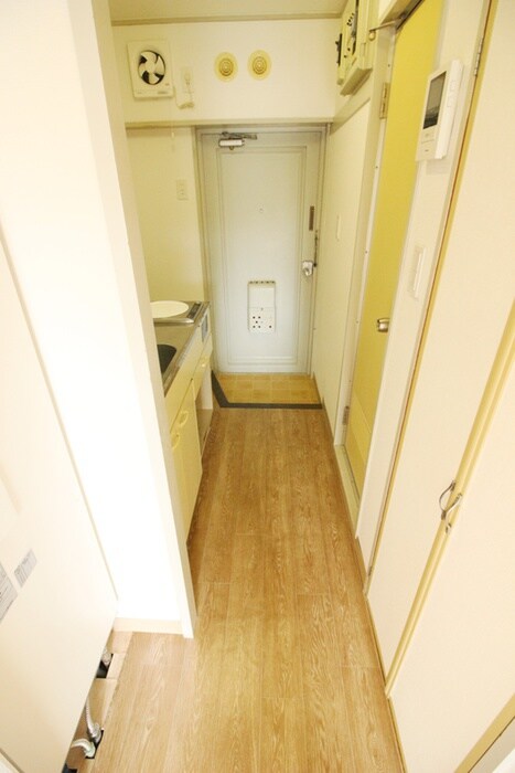 物件内観写真20　(廊下)