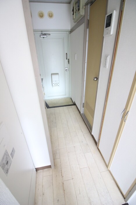 物件内観写真20　(廊下)