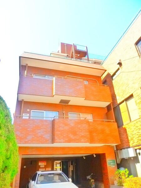 アンバサダー三軒茶屋(204)外観写真
