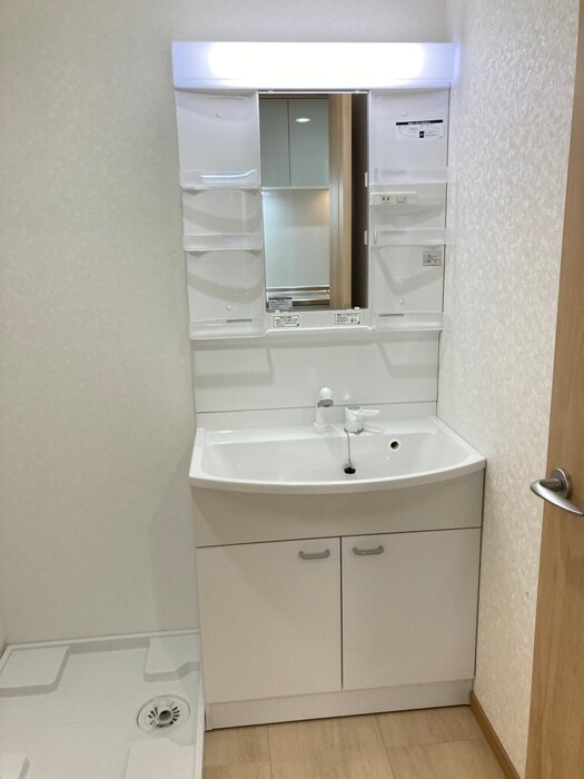 物件内観写真12　(洗面)