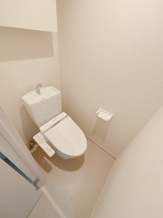 物件内観写真12　(トイレ)