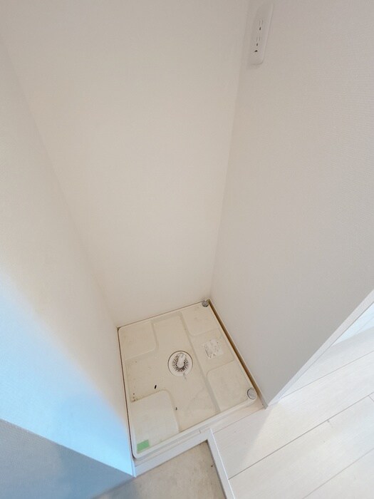 物件内観写真19　(洗濯機置場)