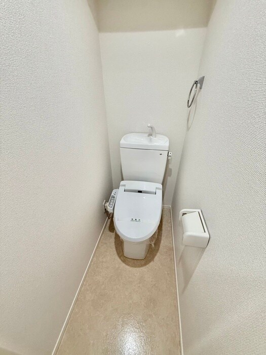 物件内観写真11　(トイレ)