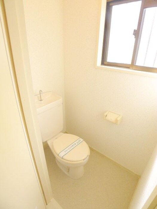 物件内観写真9　(トイレ)