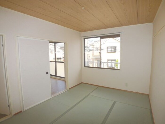 物件内観写真14　(室内からの展望)