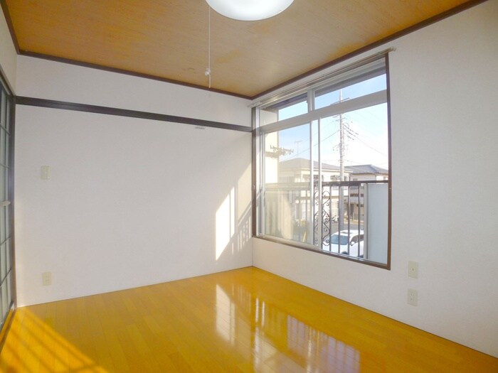 物件内観写真10　(居室)