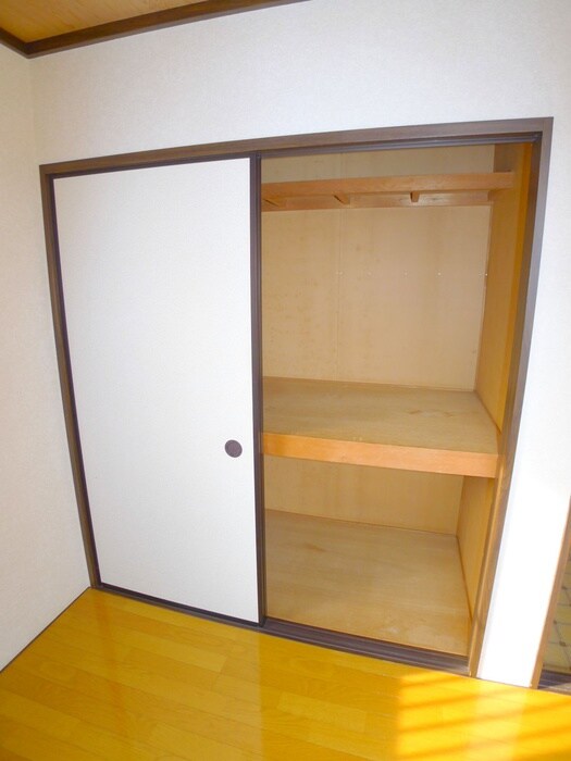 物件内観写真15　(収納)