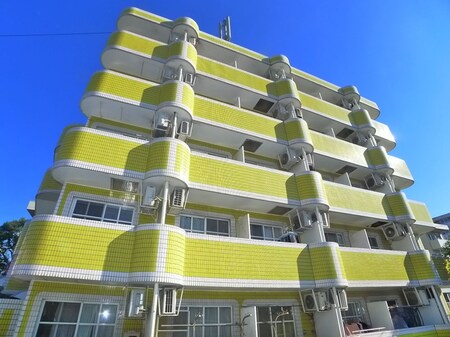 イエローエンバシー外観写真