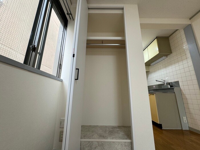 物件内観写真11　(収納)