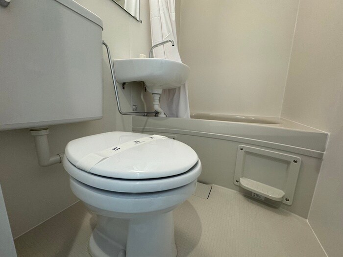物件内観写真15　(トイレ)