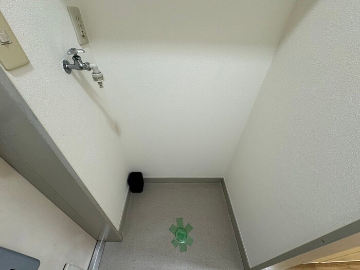 物件内観写真18　(洗濯機置場)