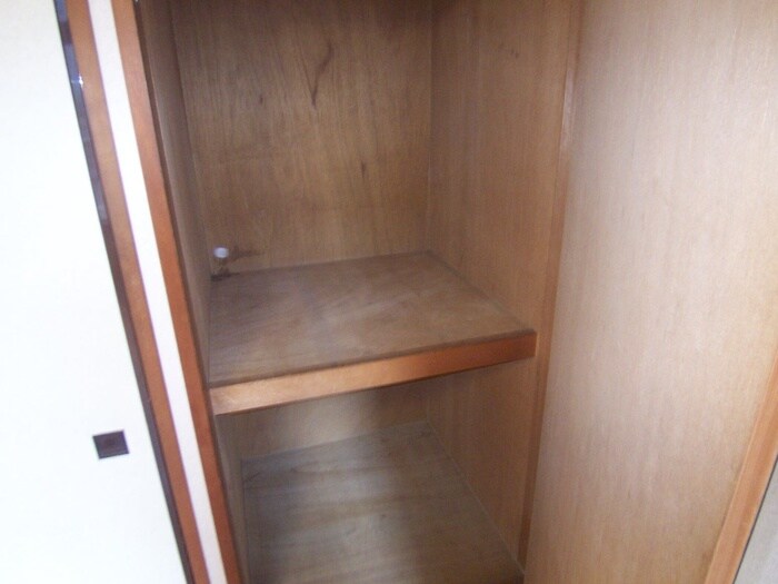 物件内観写真6　(収納)