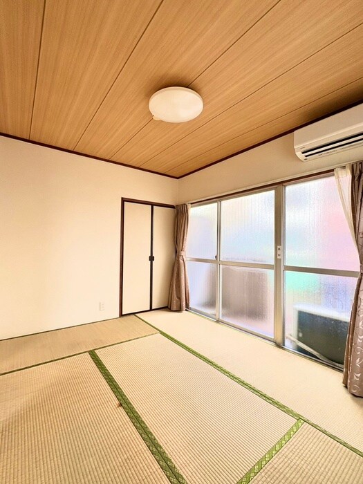 ファンシービル（302）の居室