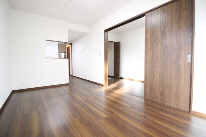 物件内観写真6　(居室)